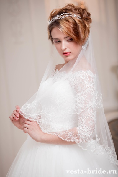 Картинка: Свадебная фата - вышивка расшитая бисером
